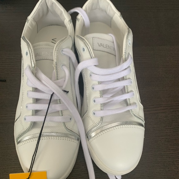 Selling brand new Authantic Valentino shoes. Perfect condition.Serious buyer plz - Picture 7 of 10